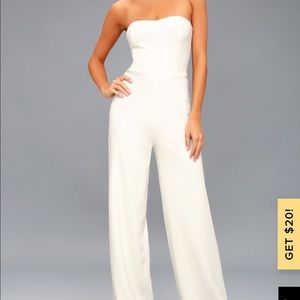 Lulu’s Edith White Strapless Jumpsuit